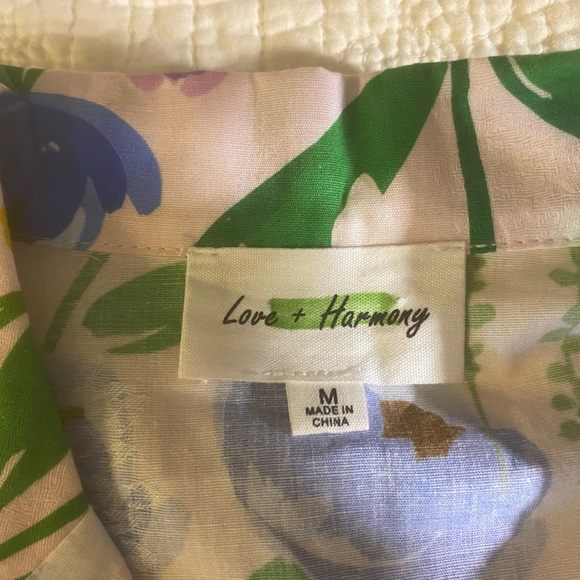 Love & Harmony button down shirt. Size M - Picture 3 of 5
